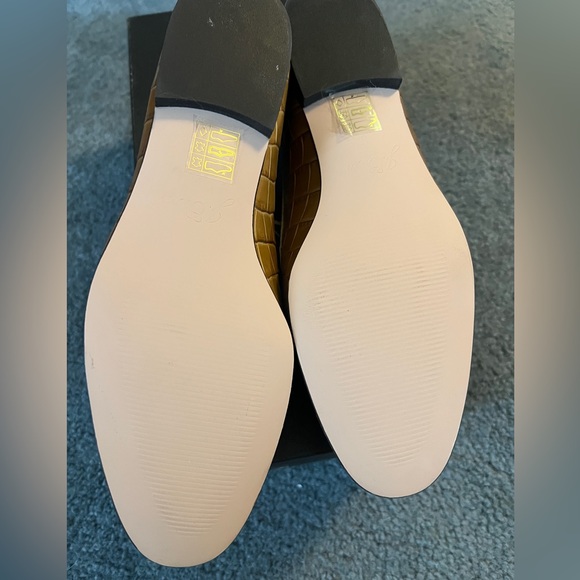 Never worn!  Jcrew loafers - Picture 2 of 3